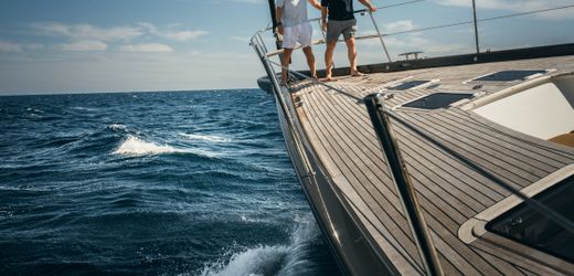 (m+)-#oyster-jachten:-warum-ein-werftbesitzer-eineinhalb-jahre-mit-seinen-kunden-um-die-welt-segelt