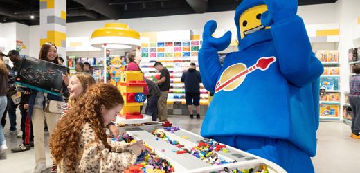 spielzeug:-wer-steckt-hinter-lego,-pokemon,-ravensburger-und-co?