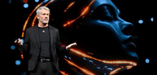 (m+)-bitcoin-kurssturz:-die-hochriskante-krypto-wette-von-strategy-und-michael-saylor