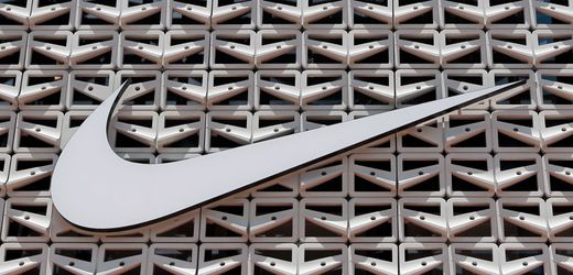 “diskriminierung-gegen-weise-arbeiter”:-us-behorde-ermittelt-gegen-nike