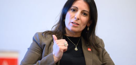 Volkswagen Betriebsversammlung: Betriebsratschefin kritisiert Vorstand wegen Prämie