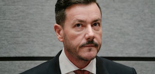 (m+)-signa-pleite:-finanzamter-fordern-von-rene-benko-30-millionen-euro-zuruck