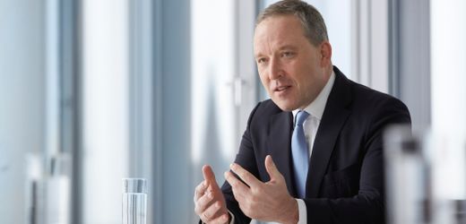 lanxess-aktie-unter-druck:-chemiekonzern-verscharft-sparkurs-und-streicht-550-stellen