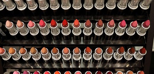 estee-lauder-und-puig:-kosmetikkonzerne-verhandeln-uber-milliardenfusion