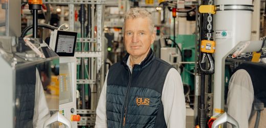 (m+)-roboter-business:-kolner-kunststoffpionier-igus-bietet-roboter-fur-unter-4000-euro-an