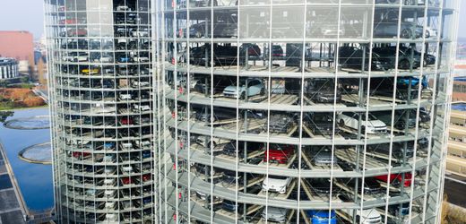 kraftiger-schub-nach-neuer-kaufpramie:-zahl-neuer-e-autos-steigt-um-66-prozent