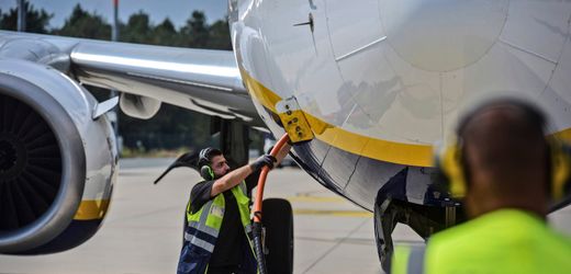 urlaubssaison:-europas-flughafen-droht-massiver-kerosinmangel