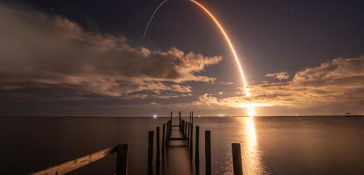 konkurrenzkampf-mit-starlink:-amazon-schluckt-satelliten-anbieter