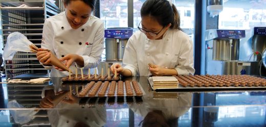 schokolade:-magnum-eis-oder-kitkat-riegel-herssteller-kappt-prognose