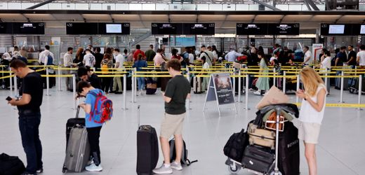tourismus:-kerosin-engpass-durfte-flugreisende-im-sommer-treffen,-verband-warnt-vor-ausfallen