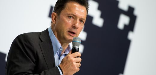 stroer:-doppelspitze-endet-–-ceo-udo-muller-fuhrt-konzern-kunftig-allein