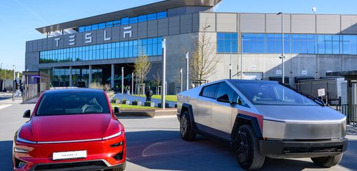 tesla:-elon-musk-will-produktion-in-grunheide-hochfahren,-1000-neue-jobs