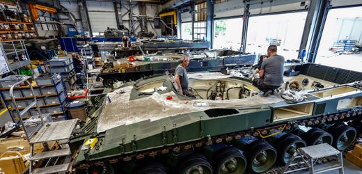 sipri-rustungsbericht:-weltweite-militarausgaben-erreichen-rekordhoch