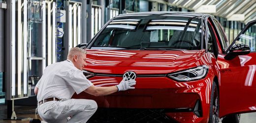 vw-uberholt-tesla:-id.3-lost-model-y-als-deutschlands-haufigstes-e-auto-ab