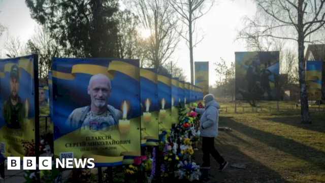 Zelensky to meet US vice-president as Trump pushes for Ukraine peace talks – BBC.com