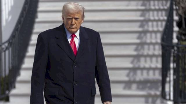 Trump-backed bill to avoid government shutdown clears key hurdle in Senate – CNN