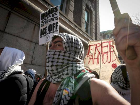 US arrests second student, imposes ‘receivership’ on Columbia University – Al Jazeera English