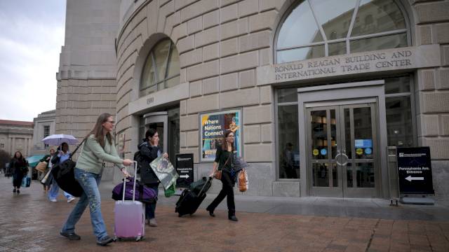 A federal judge says the USAID shutdown likely violated the Constitution – NPR