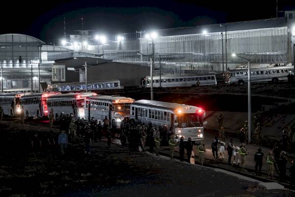 government-answers-on-migrant-flights-‘woefully-insufficient,’-judge-says-–-the-washington-post