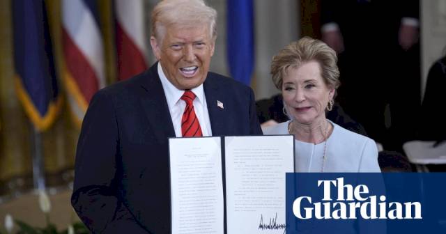 trump-administration-briefing:-democrats-denounce-education-department-‘shutdown’-–-the-guardian-us