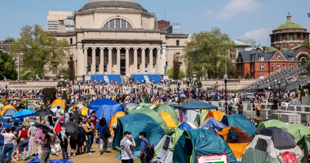 at-columbia-university,-trump’s-crackdown-chills-a-fervent-campus-–-nbc-news