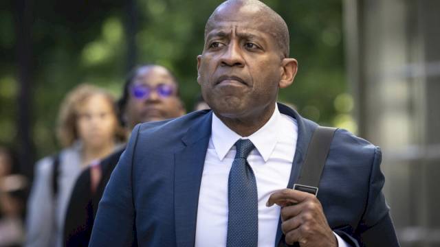 trump-commutes-the-sentence-of-ozy-media-co-founder-carlos-watson-–-the-associated-press