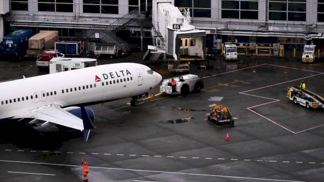 live-updates:-hundreds-of-flights-canceled-nationwide-due-to-government-shutdown-–-ap-news