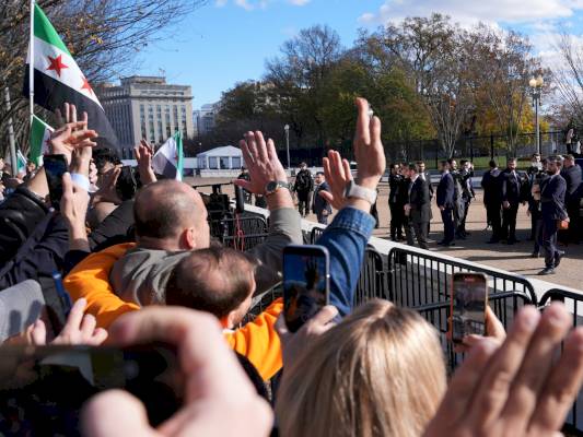 live:-us-waives-sanctions-on-syria-after-al-sharaa-meets-with-trump-–-al-jazeera