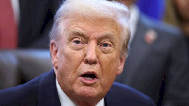 trump-buys-at-least-$82-million-in-bonds-since-late-august,-financial-disclosures-show-–-cnbc