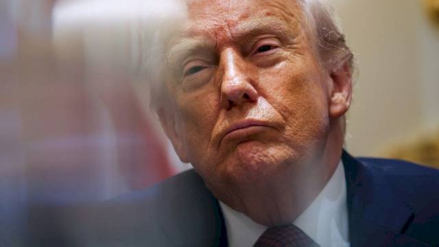 trump-administration-latest:-defense-bill-vote,-boat-strike-probe-and-ukraine-war-plans-–-cnn