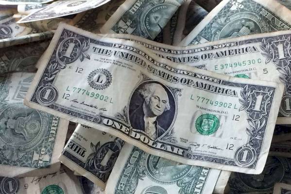 trump-finalizes-1%-federal-pay-raise-for-2026-–-federal-news-network