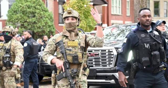 supreme-court-rejects-trump’s-bid-to-deploy-national-guard-in-illinois-–-nbc-news