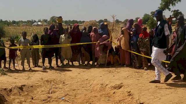 video:-nigerians-in-village-bombed-by-us-describe-what-happened-–-al-jazeera