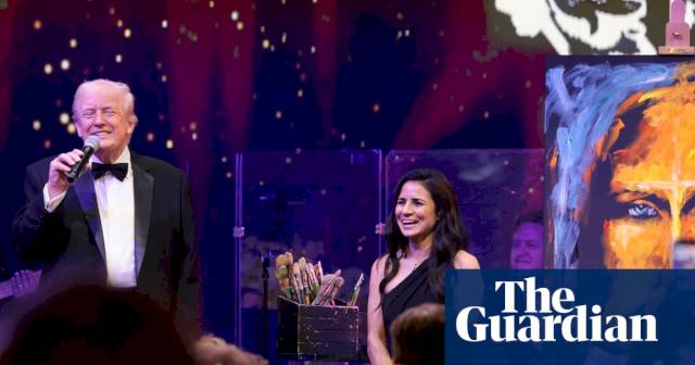 trump-rings-in-2026-at-mar-a-lago-with-$2.75m-auction-of-jesus-painting-–-the-guardian