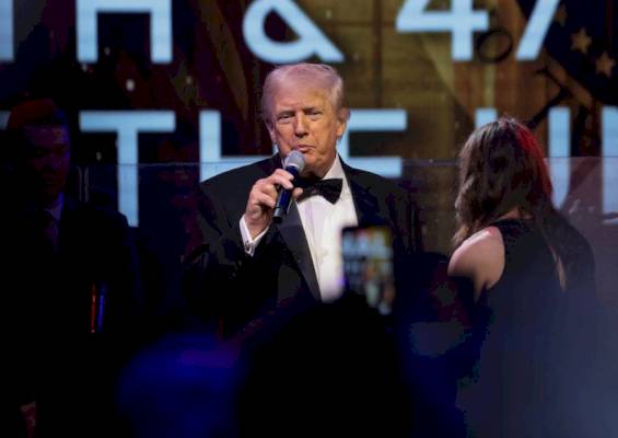 trump-tells-wsj-he-is-taking-more-aspirin-than-doctors-recommend-–-yahoo