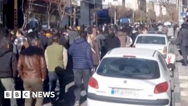 iran:-trump-warns-us-will-intervene-if-iran-kills-protesters-–-bbc.com