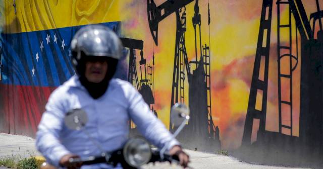 us.-will-look-to-tap-venezuelan-oil-reserves,-trump-says-–-nbc-news