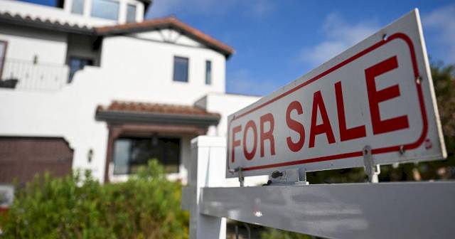 trump-says-he-will-seek-to-ban-institutional-investors-from-buying-single-family-homes-–-cbs-news