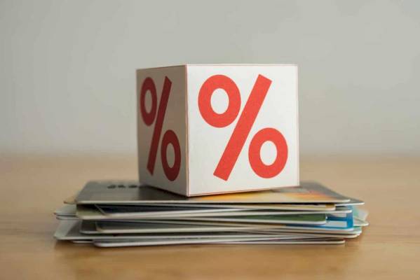 does-trump’s-10%-credit-card-rate-cap-make-visa-and-mastercard-a-buy?-–-yahoo-finance
