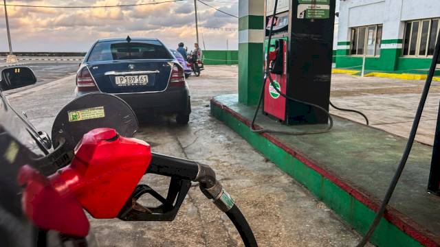 russia-shrugs-off-trump’s-tariff-threats-on-those-who-provide-oil-to-cuba-–-cnbc