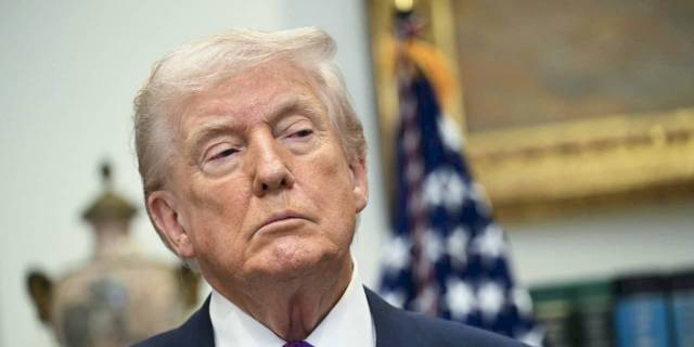 trump’s-job-approval-slips-heading-into-president’s-day-–-barron’s