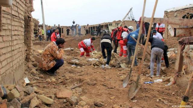 iran-war:-trump-says-peace-deal-terms-not-‘good-enough-yet’-–-dw.com