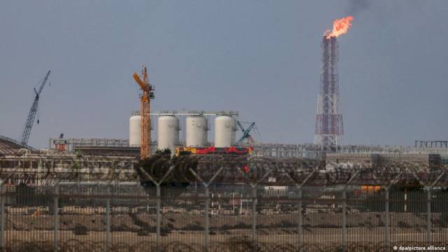 iran-war:-trump-says-no-more-israeli-attacks-on-south-pars-–-dw.com