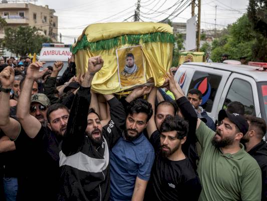 Iran war live: Araghchi to meet Putin; Trump says Tehran can call for talks – Al Jazeera