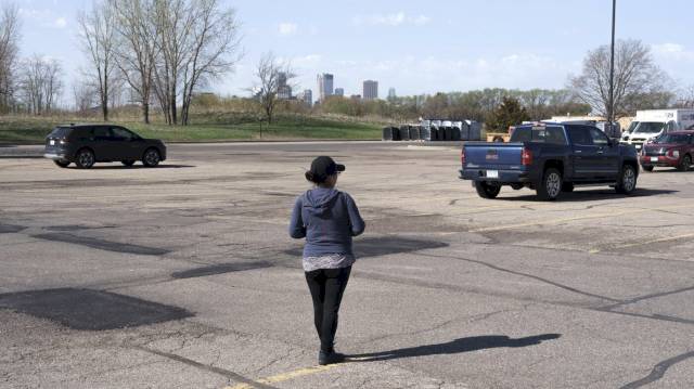 minneapolis-immigrants-still-feeling-the-sting-of-trump’s-largest-crackdown-yet-–-npr