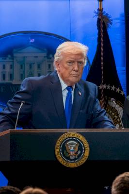 trump-seeks-passage-of-save-america-act-via-housing-and-fisa-bills-–-democracy-docket