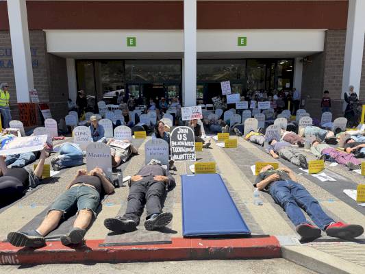 at-a-‘die-in’-in-east-oakland,-protesters-slam-trump-healthcare-cuts-–-the-oaklandside