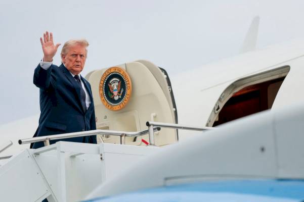 watch:-trump-participates-in-memorial-day-observance-at-arlington-national-cemetery-–-pbs