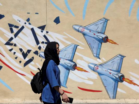 us,-iran-issue-conflicting-reports-on-deal-as-trump-says-no-sanction-relief-–-al-jazeera