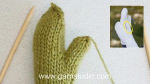 How to knit a thumb on a mitten